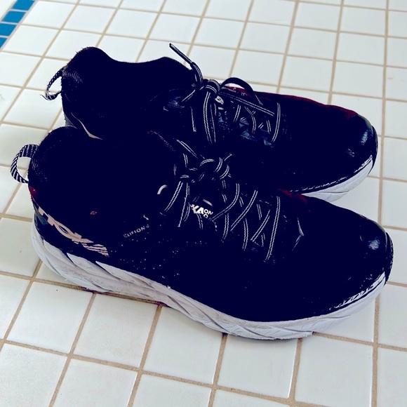 Hoka One One black and white size 6.5 sneakers - Picture 1 of 3